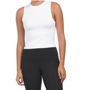 Yogalicious Set of 2 Cropped Tanks!